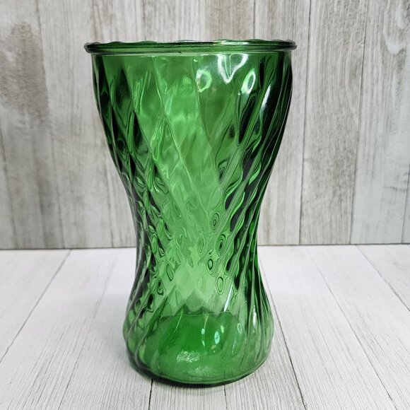 Vintage Green Glass Flower Vase Swirl Pattern Hourglass Shaped 8'' Tall - Picture 1 of 7